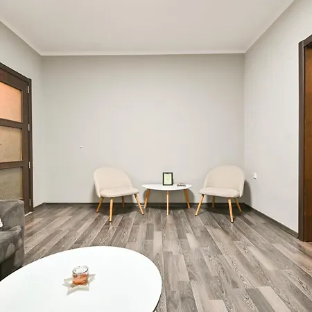 Apartment Starflat Shishman Art Area Sofia